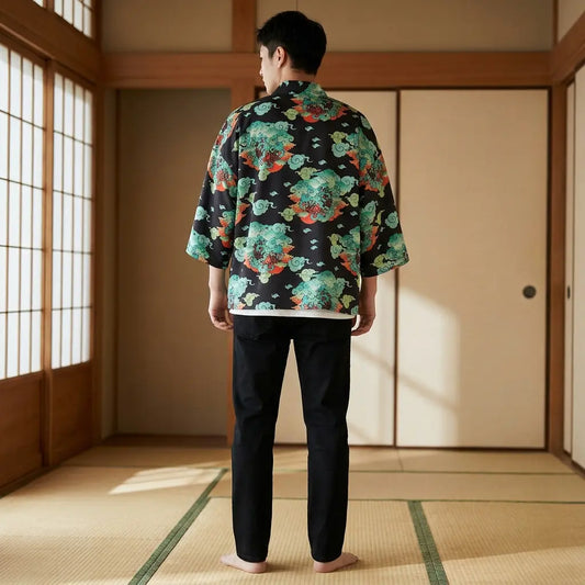 Rückansicht der Haori Jacke Streetwear mit vollständigem Wolkenmuster-Design