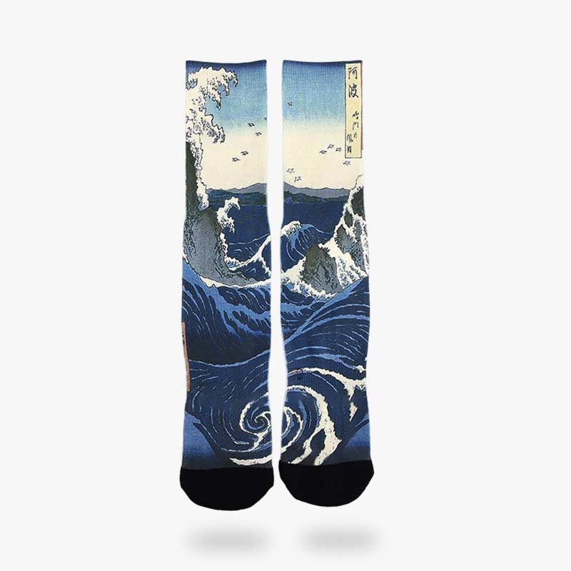 Blaue japanische Wellen-Socken mit gedrucktem Muster der Großen Welle von Kanagawa