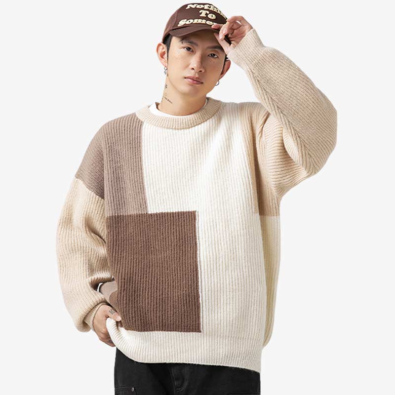 Mann im cremefarbenen japanischen Pullover im J-Pop und K-Pop Streetwear Stil