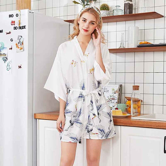 Kimono Nachthemd mit passendem Obi-Gürtel und Kranich-Motiv