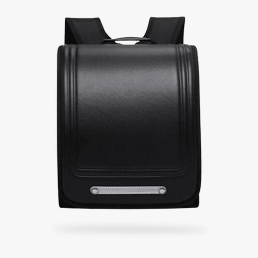 Schwarzer Lederrucksack im traditionellen japanischen Randoseru Design