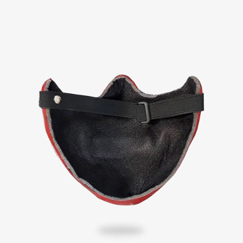 Von einem Kunsthandwerker gefertigte Samurai-Maske mit verstellbarem Riemen zum sicheren Befestigen am Kopf