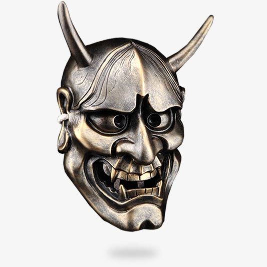 Japanische Hannya Maske mit Hörnern und Fangzähnen im Oni Dämon Design