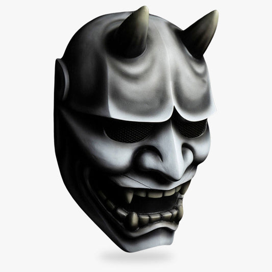 Weiße Hannya Maske mit Hörnern und Fangzähnen für Cosplay und Dekoration