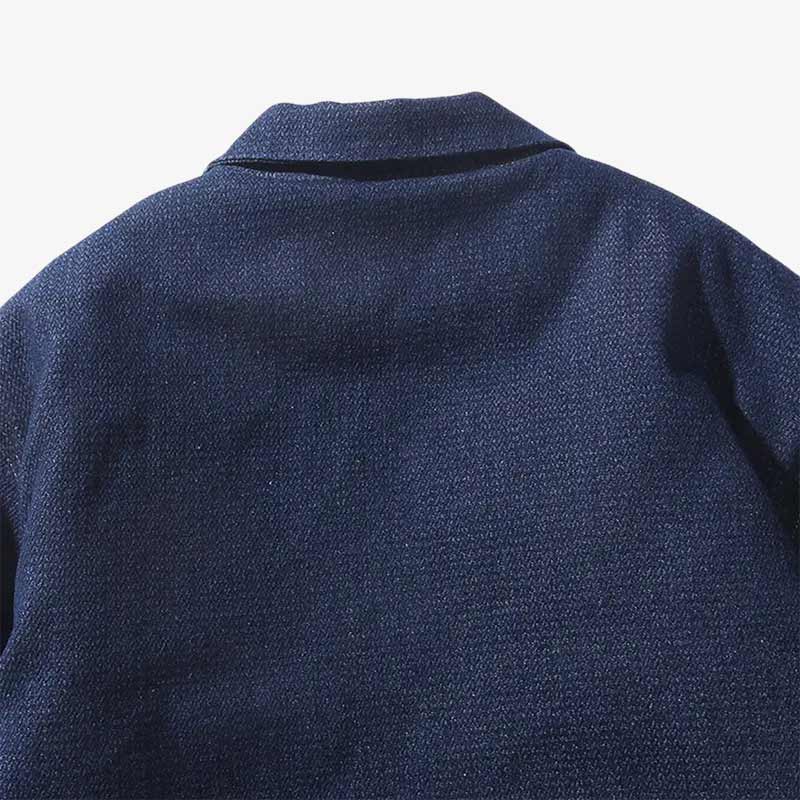 Detailansicht der Baumwollqualität einer dunkelblauen Haori Jacke