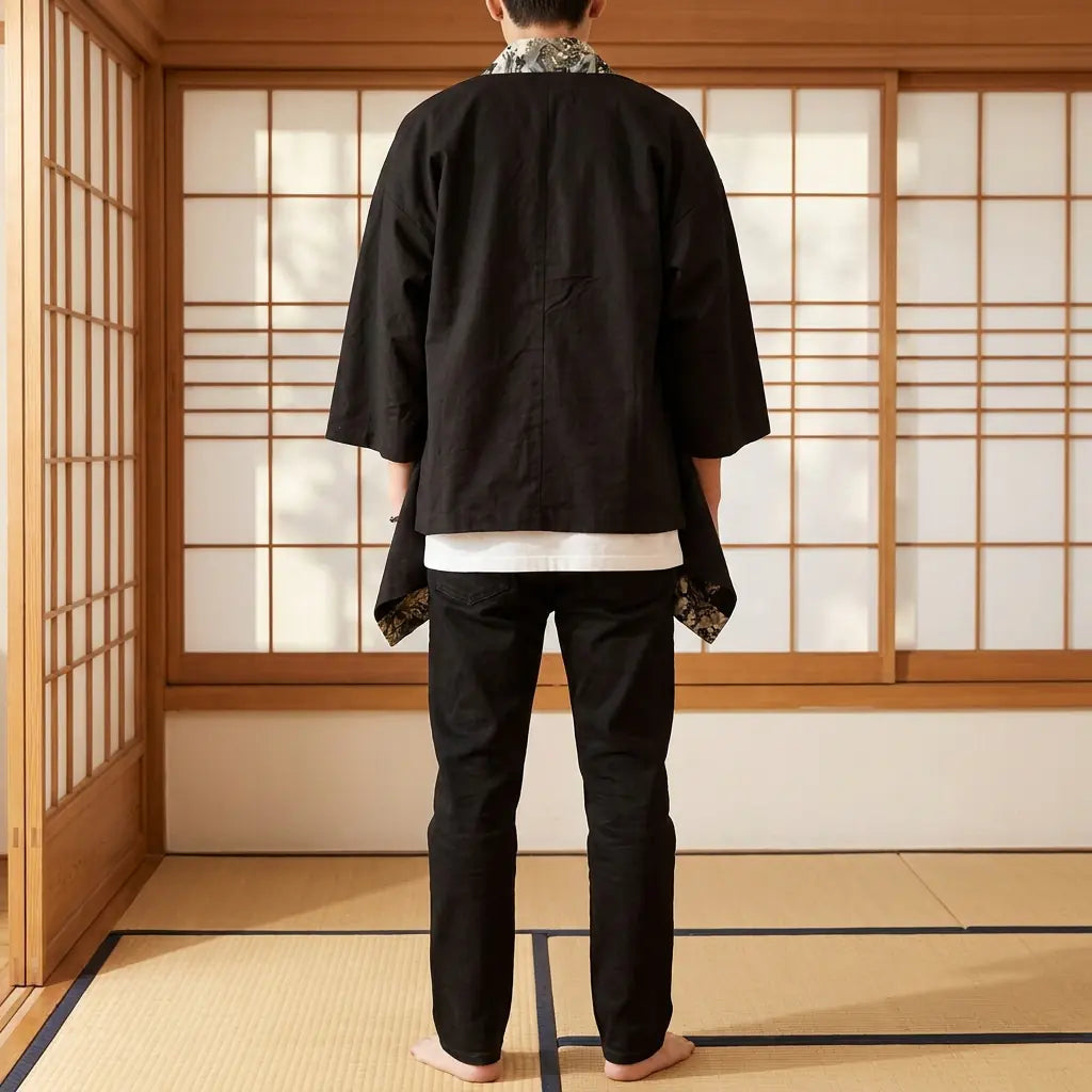 Rückansicht der Haori Kimono Jacke mit vollständigem Rückenmotiv