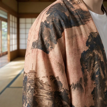 Nahaufnahme des gedruckten Rückendesigns der Haori Kimono Jacke