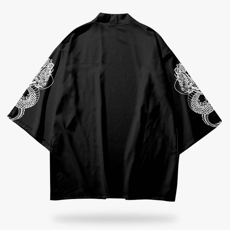 Schwarzer Drachen Haori mit mystischen Mustern für Stärke und Schutz