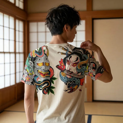 Rückseite des Irezumi T-Shirts mit Rundhalsausschnitt und Kurzarm