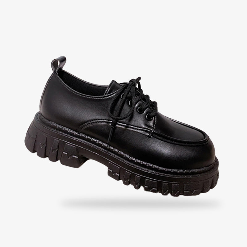 Japanische Schuluniform-Schuhe mit Gummisohle und Kunstleder für praktischen und stilvollen Alltag