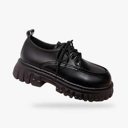 Japanische Schuluniform-Schuhe mit Gummisohle und Kunstleder für praktischen und stilvollen Alltag