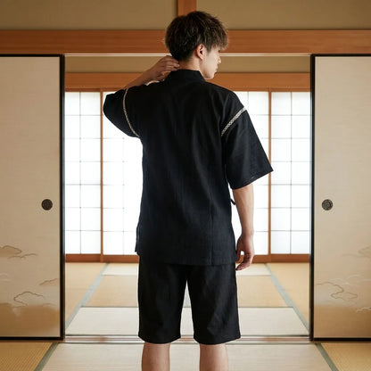 Rückansicht des Jinbei Sets mit lockerem Schnitt und seitlichen Bändern