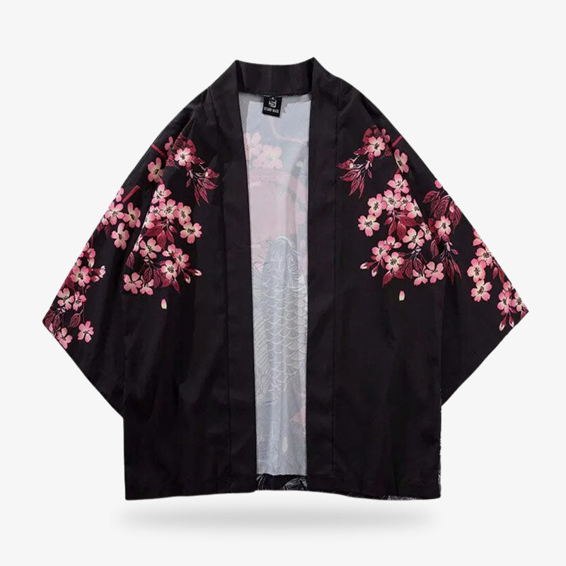 Kimono-Jacke mit Kirschblütenmuster als Übergangsteil über einem Outfit