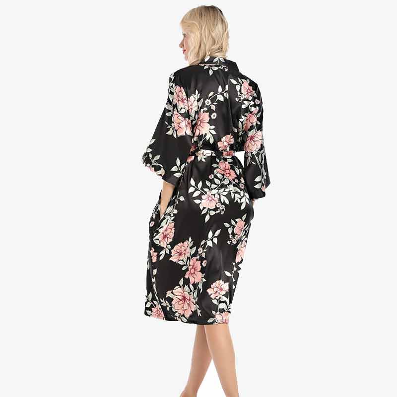 Kimono Pyjama Robe mit Sakura-Blütenmuster locker geschnitten