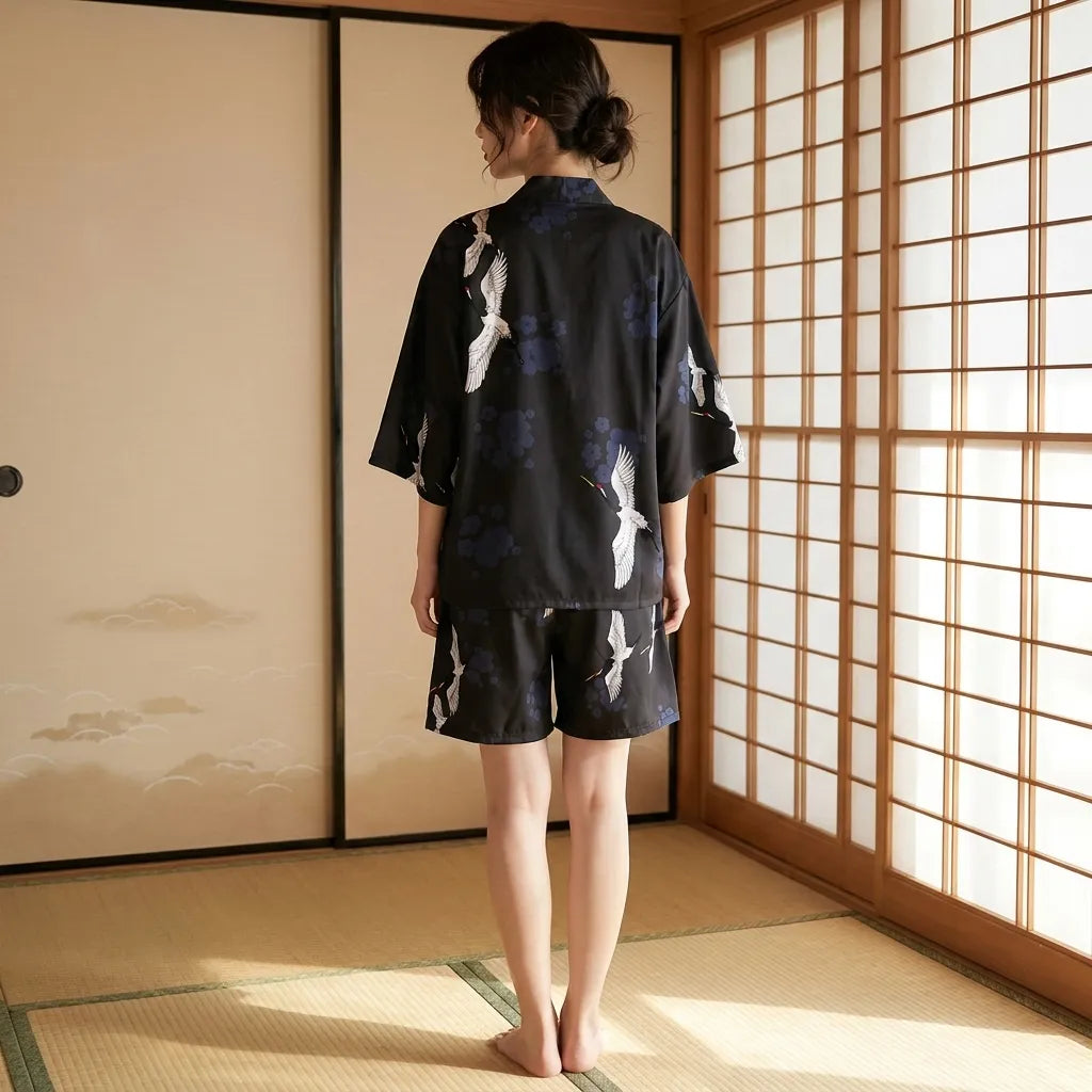 Rückenansicht des japanisch inspirierten Kimono Sets für Herren