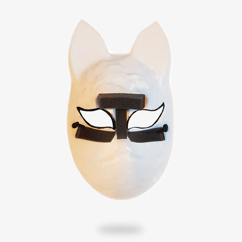 Weiße Kitsune Maske mit weichem Schaumstoffpolster für hohen Tragekomfort