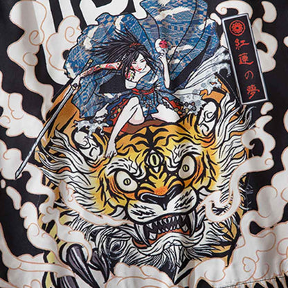 Kriegerin auf einem Tiger als Motiv der Manga Kimono Haori Jacke gedruckt