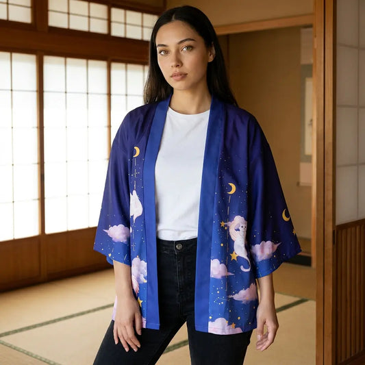 Kimono-Jacke von vorne mit aufgedrucktem Halbmond am Ärmel