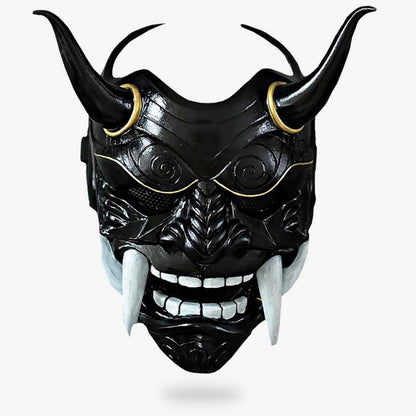Schwarze Oni Dämon Maske mit Fangzähnen und schwarzen Hörnern, von einem Kunsthandwerker gefertigt aus Fiberglas