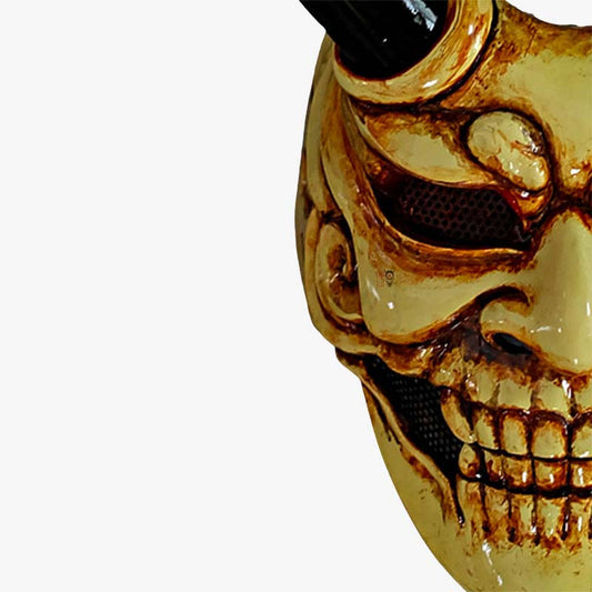 Grüne Oni Maske mit sichtbaren Zähnen und dämonischem Ausdruck