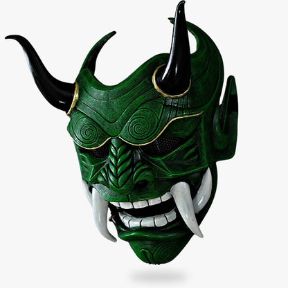 Oni Maske aus Fiberglas mit von einem Kunsthandwerker bemalten Details, Hörnern und Fangzähnen