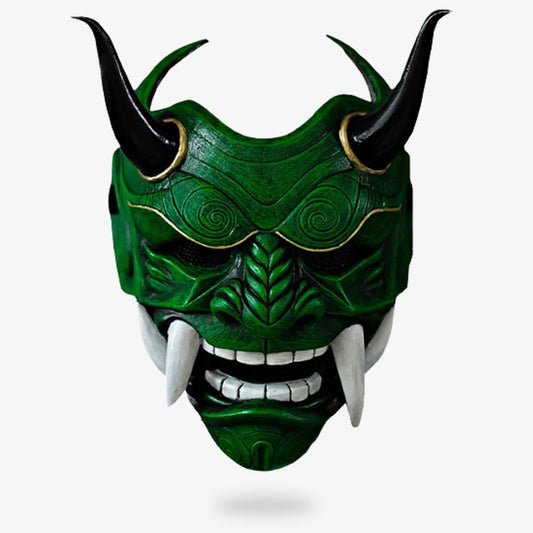 Grüne Oni Maske im Stil eines Samurai-Dämons mit Hörnern und Fangzähnen