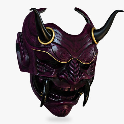 Diese Oni Vollgesichtsmaske ist von einem Kunsthandwerker gefertigt mit fein gestalteten Hörnern und scharfen Zähnen