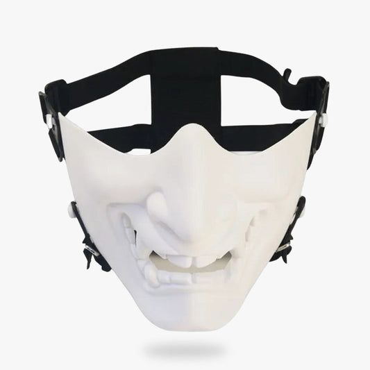 Weiße Oni Maske aus Fiberglas mit schwarzen Riemen von hinten