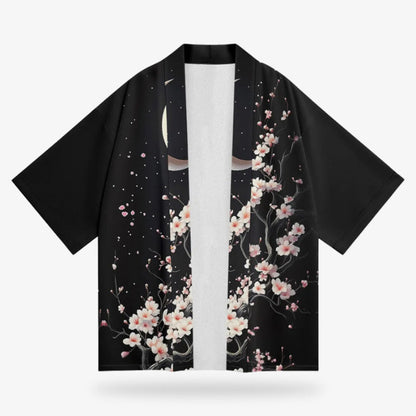 Schwarze Kimono Jacke mit weißen Sakura Blüten und ruhigem Mondmotiv