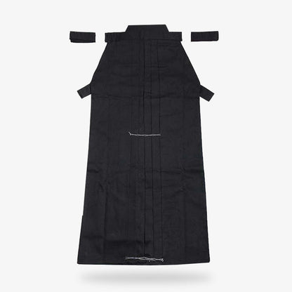 Schwarze Hakama Hose wird für japanische Kampfkünste getragen