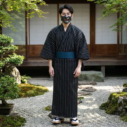 Schwarzer Herren Kimono im Krieger-Stil, Vorderansicht