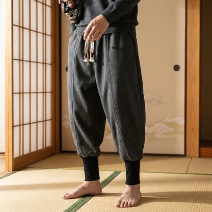 Shinobi Hose mit schmal geschnittenem Beinabschluss im Streetwear-Stil