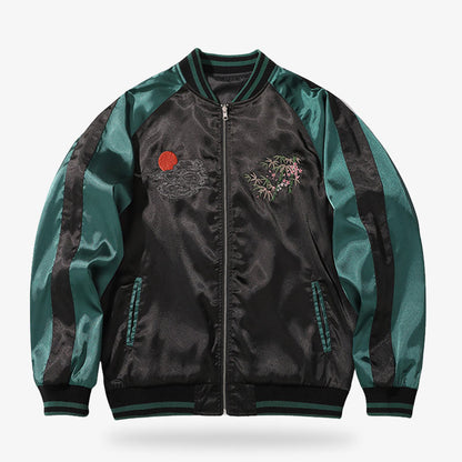 Die bestickte Bomberjacke vereint florale Muster mit einem kraftvollen Tigermotiv aus Stärke und Schönheit