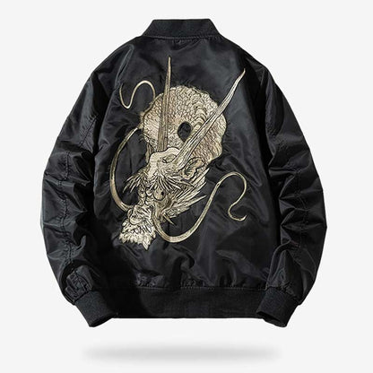 Sukajan Bomberjacke mit aufwendiger Drachenstickerei auf dem Rücken