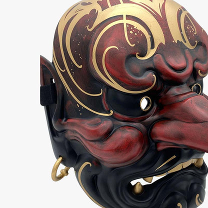 Tengu Maske in Schwarz, Rot und Gold aus Fiberglas
