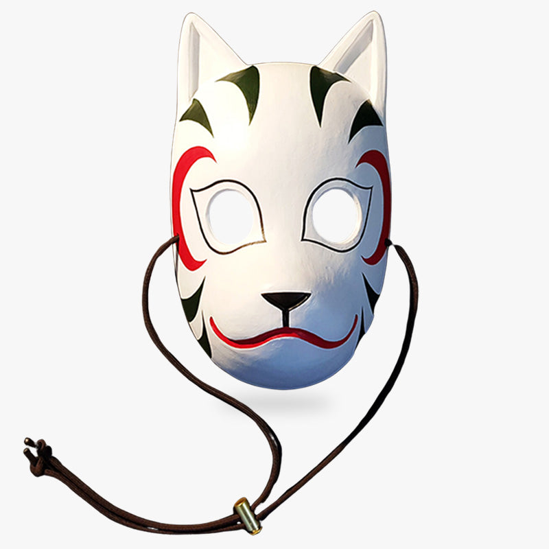 Yamato Anbu Maske von einem Kunsthandwerker gefertigt mit weiß rot schwarzer Bemalung aus Fiberglas