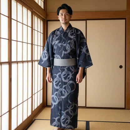 Marineblauer Yukata für Herren in schlichter Vorderansicht